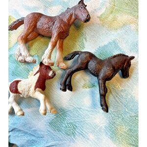 3‎ Schleich mini horses good condition